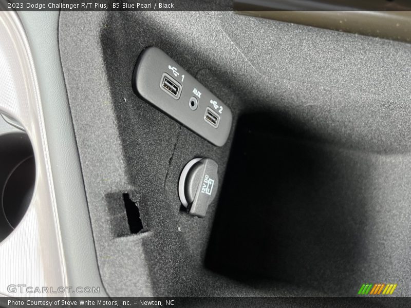 B5 Blue Pearl / Black 2023 Dodge Challenger R/T Plus