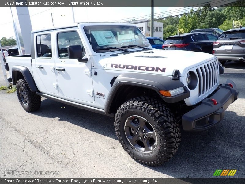 Bright White / Black 2023 Jeep Gladiator Rubicon 4x4
