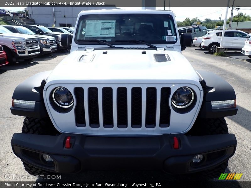 Bright White / Black 2023 Jeep Gladiator Rubicon 4x4
