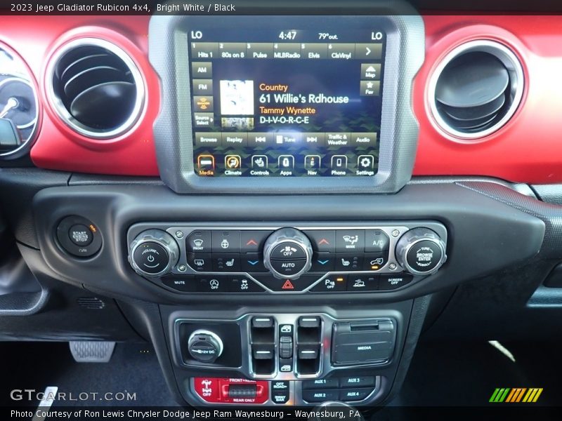 Bright White / Black 2023 Jeep Gladiator Rubicon 4x4