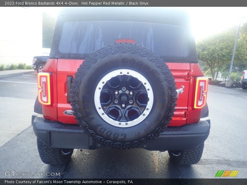 Hot Pepper Red Metallic / Black Onyx 2023 Ford Bronco Badlands 4X4 4-Door