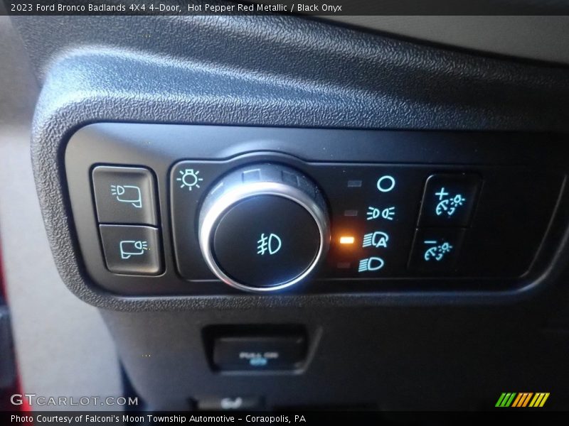 Hot Pepper Red Metallic / Black Onyx 2023 Ford Bronco Badlands 4X4 4-Door