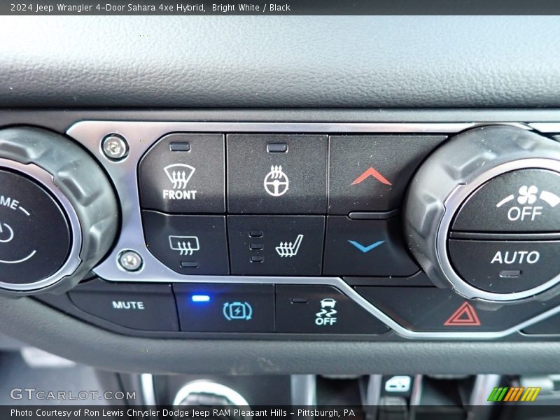 Bright White / Black 2024 Jeep Wrangler 4-Door Sahara 4xe Hybrid