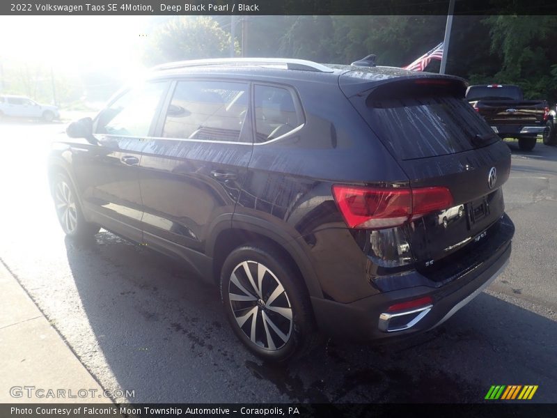 Deep Black Pearl / Black 2022 Volkswagen Taos SE 4Motion