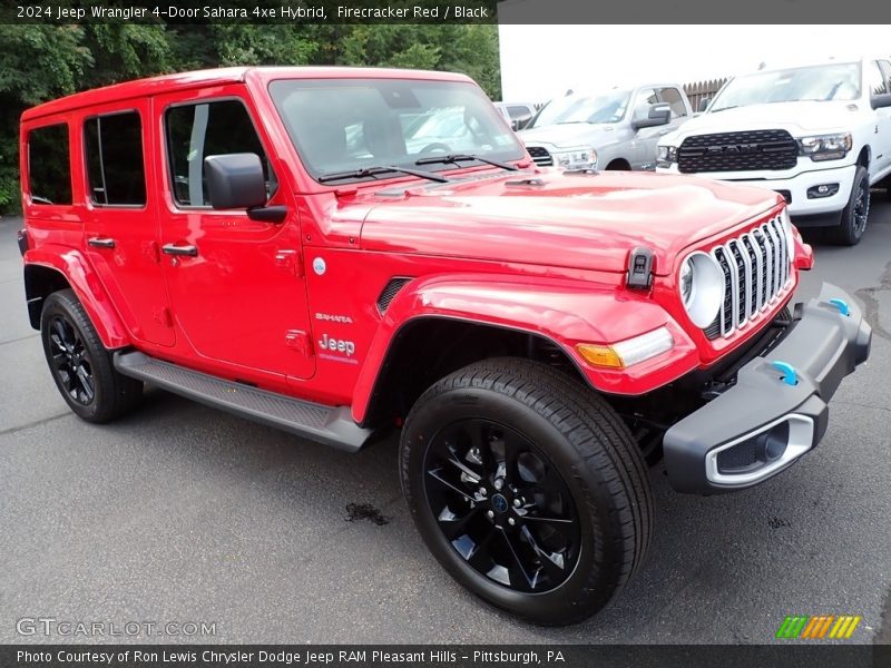Front 3/4 View of 2024 Wrangler 4-Door Sahara 4xe Hybrid
