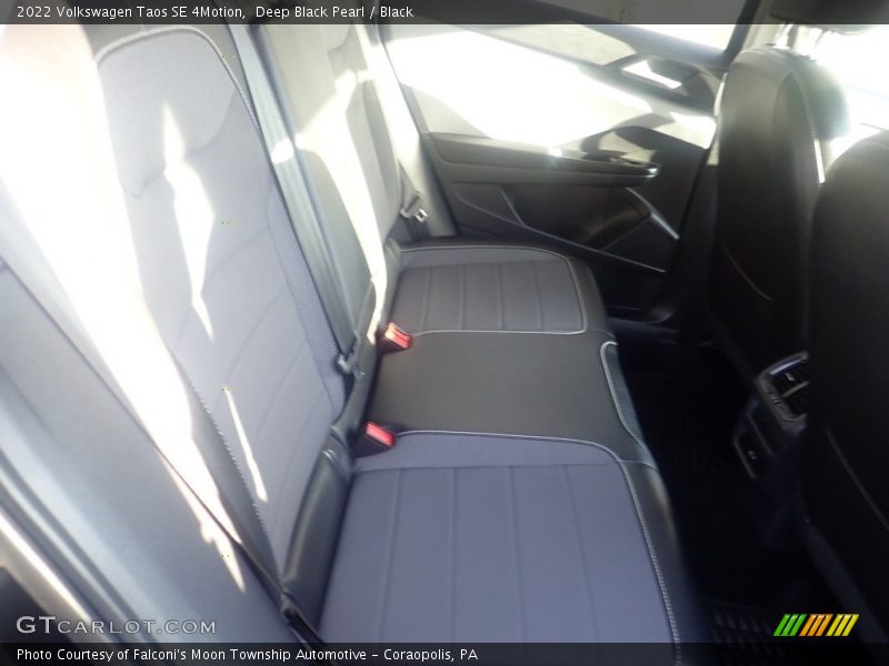 Deep Black Pearl / Black 2022 Volkswagen Taos SE 4Motion