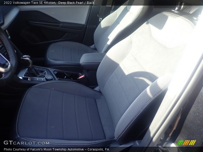 Deep Black Pearl / Black 2022 Volkswagen Taos SE 4Motion