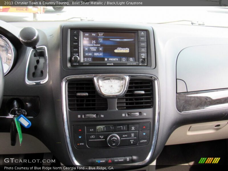 Controls of 2013 Town & Country Touring