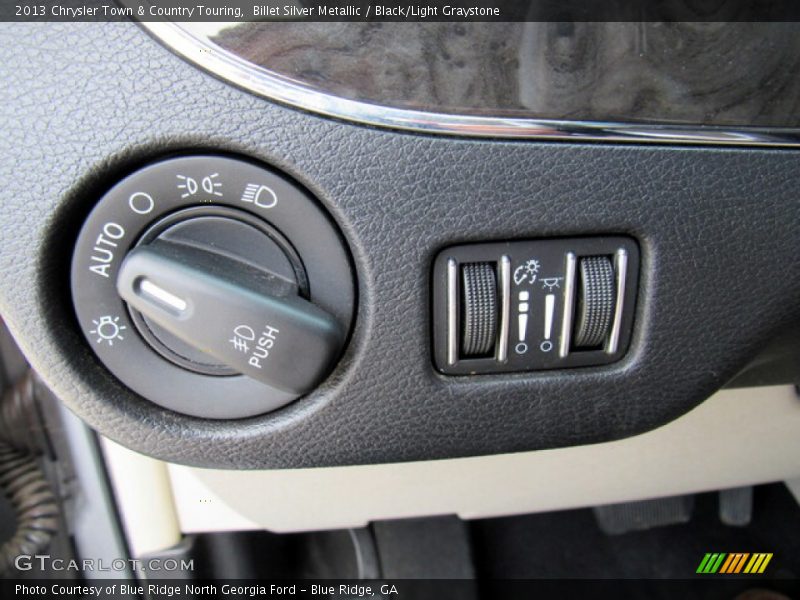Controls of 2013 Town & Country Touring