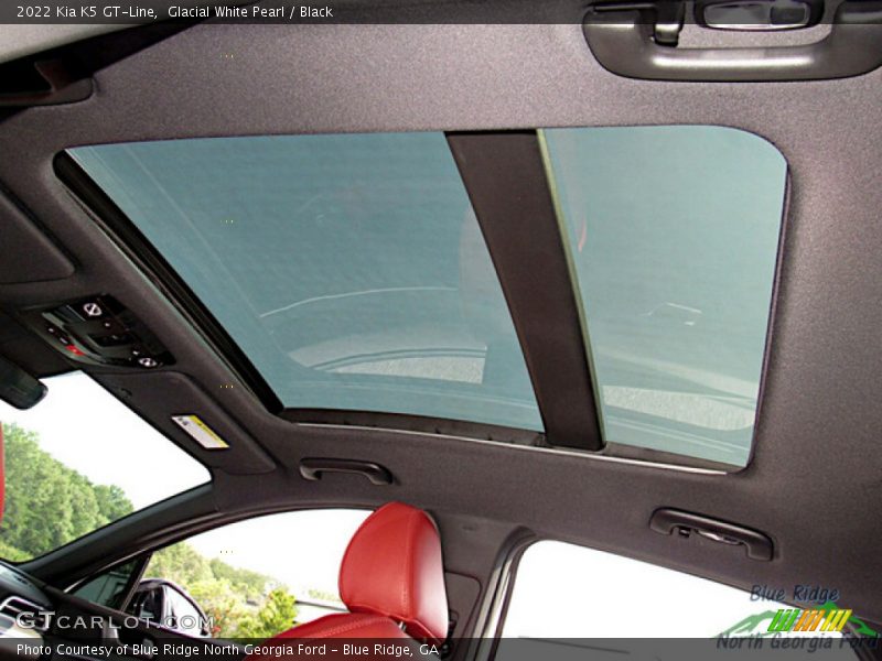 Glacial White Pearl / Black 2022 Kia K5 GT-Line