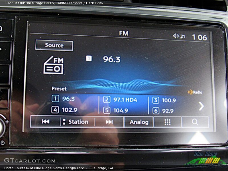 White Diamond / Dark Gray 2022 Mitsubishi Mirage G4 ES