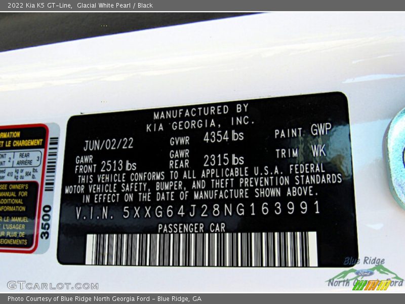 Glacial White Pearl / Black 2022 Kia K5 GT-Line