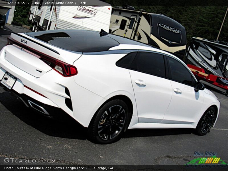 Glacial White Pearl / Black 2022 Kia K5 GT-Line