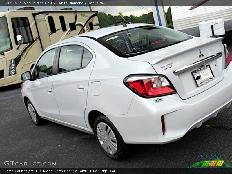 White Diamond / Dark Gray 2022 Mitsubishi Mirage G4 ES