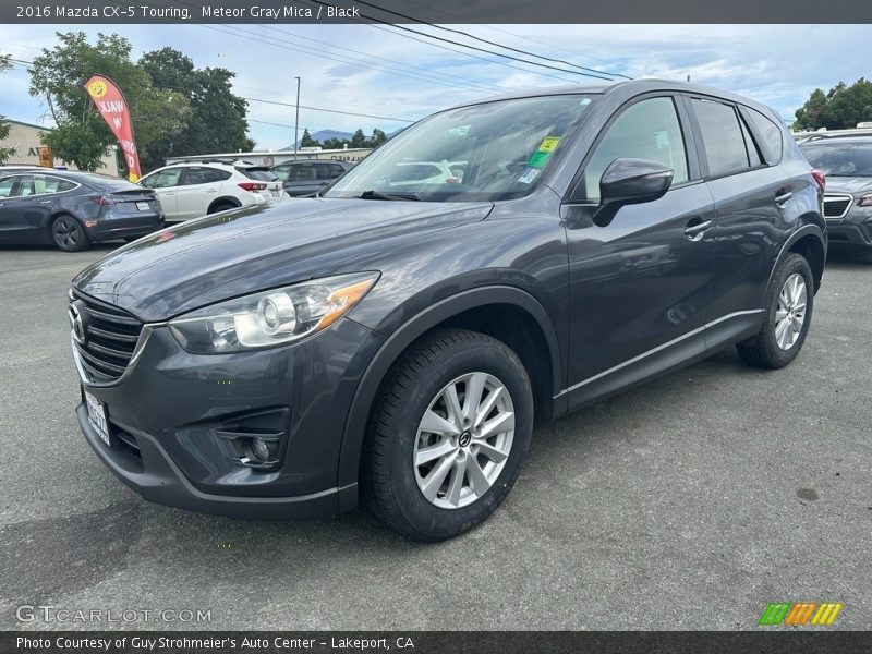 Front 3/4 View of 2016 CX-5 Touring