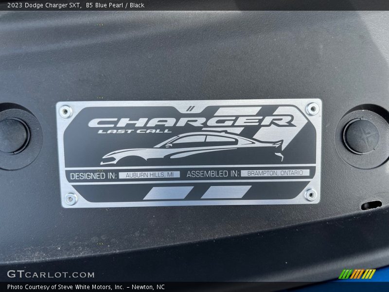 B5 Blue Pearl / Black 2023 Dodge Charger SXT