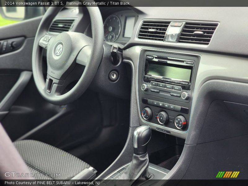 Controls of 2014 Passat 1.8T S