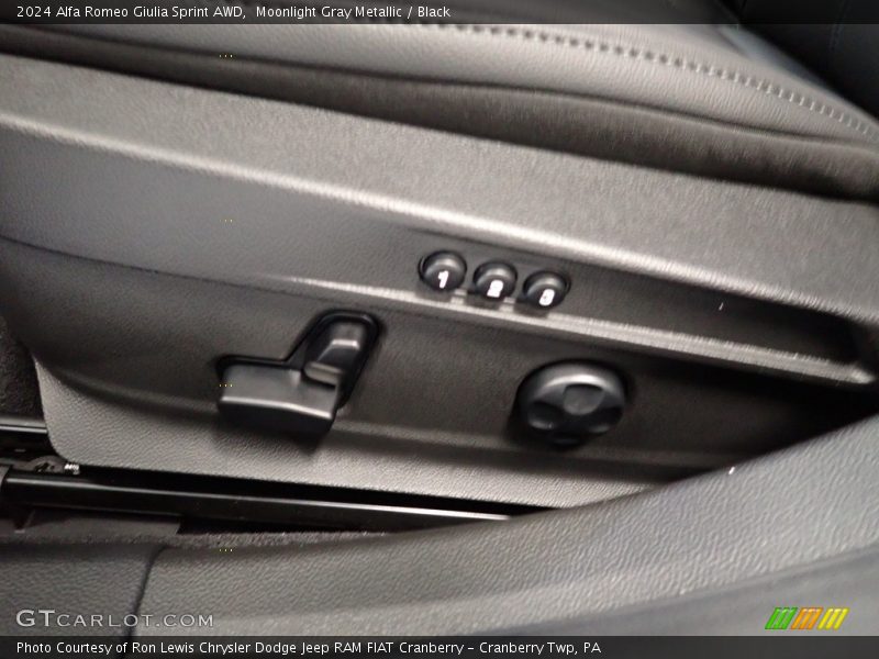 Moonlight Gray Metallic / Black 2024 Alfa Romeo Giulia Sprint AWD
