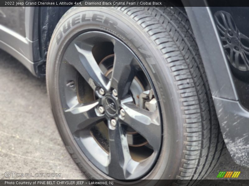 Diamond Black Crystal Pearl / Global Black 2022 Jeep Grand Cherokee L Altitude 4x4