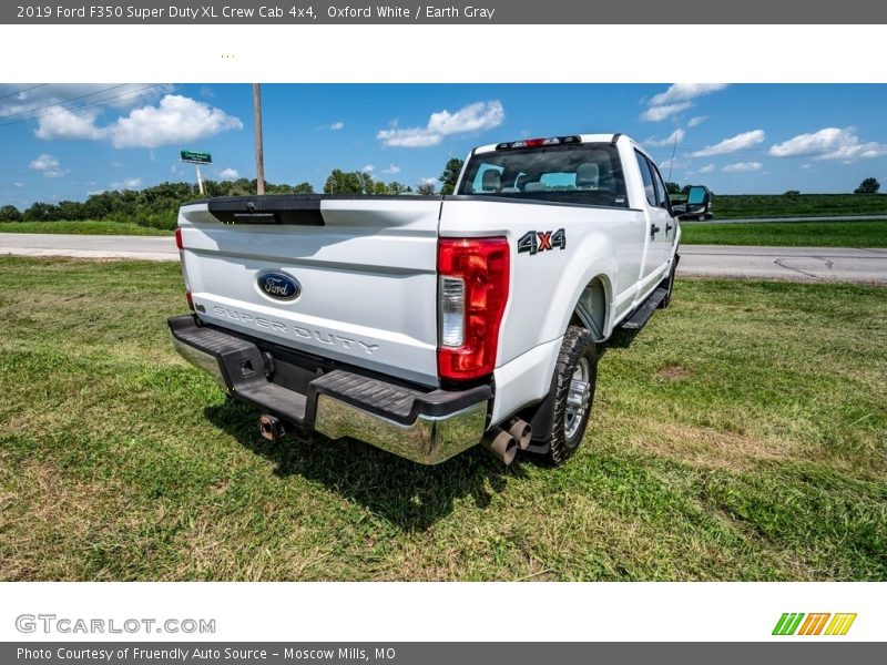 Oxford White / Earth Gray 2019 Ford F350 Super Duty XL Crew Cab 4x4