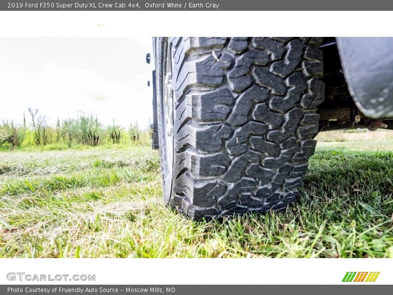 Oxford White / Earth Gray 2019 Ford F350 Super Duty XL Crew Cab 4x4