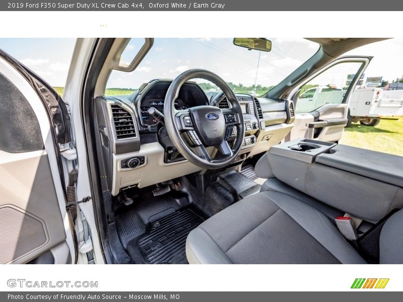 Oxford White / Earth Gray 2019 Ford F350 Super Duty XL Crew Cab 4x4