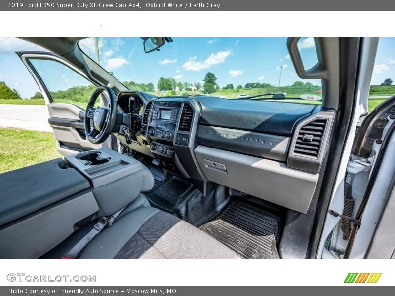 Oxford White / Earth Gray 2019 Ford F350 Super Duty XL Crew Cab 4x4