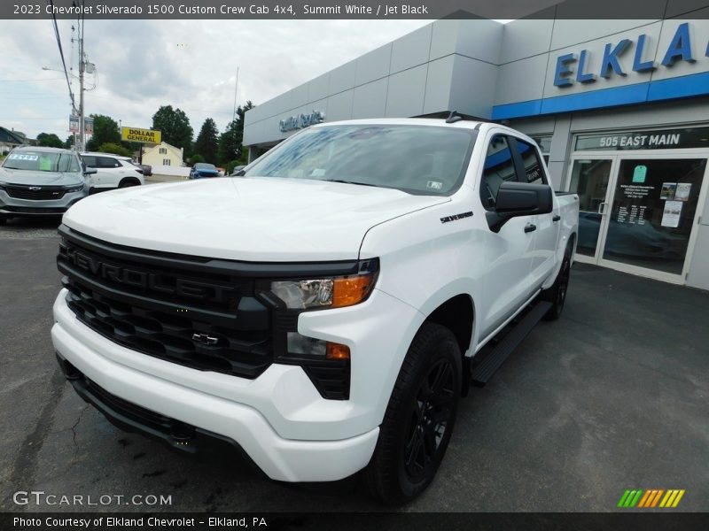 Summit White / Jet Black 2023 Chevrolet Silverado 1500 Custom Crew Cab 4x4