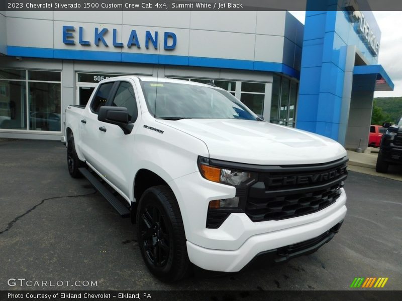 Summit White / Jet Black 2023 Chevrolet Silverado 1500 Custom Crew Cab 4x4