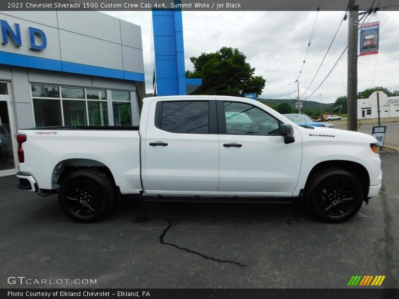 Summit White / Jet Black 2023 Chevrolet Silverado 1500 Custom Crew Cab 4x4