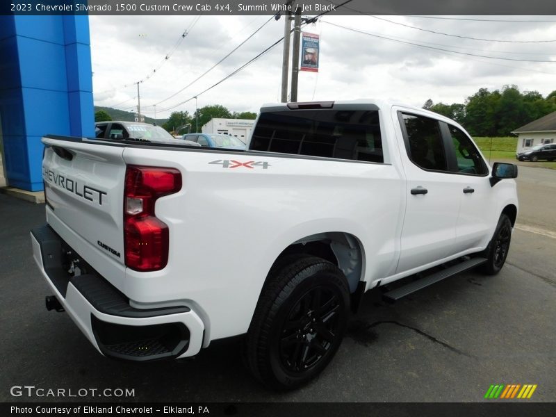Summit White / Jet Black 2023 Chevrolet Silverado 1500 Custom Crew Cab 4x4
