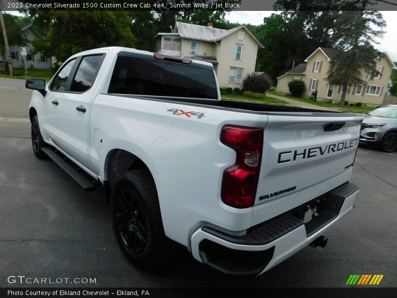 Summit White / Jet Black 2023 Chevrolet Silverado 1500 Custom Crew Cab 4x4