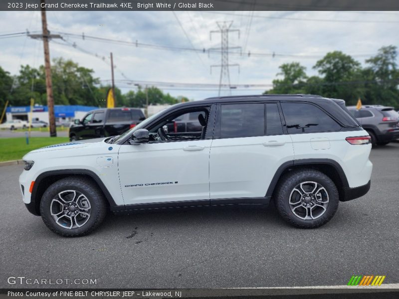 Bright White / Global Black 2023 Jeep Grand Cherokee Trailhawk 4XE