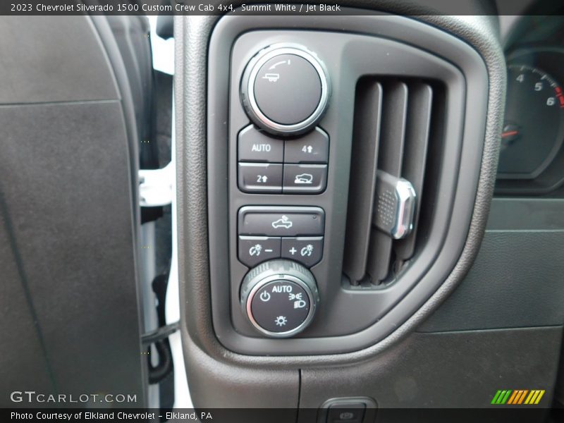 Controls of 2023 Silverado 1500 Custom Crew Cab 4x4