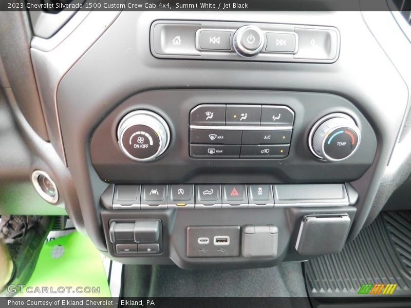 Controls of 2023 Silverado 1500 Custom Crew Cab 4x4