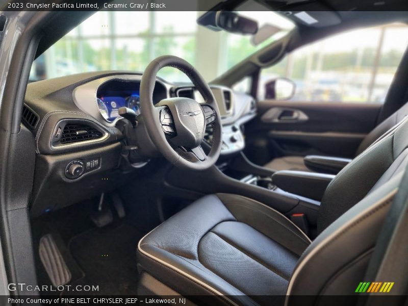 Ceramic Gray / Black 2023 Chrysler Pacifica Limited