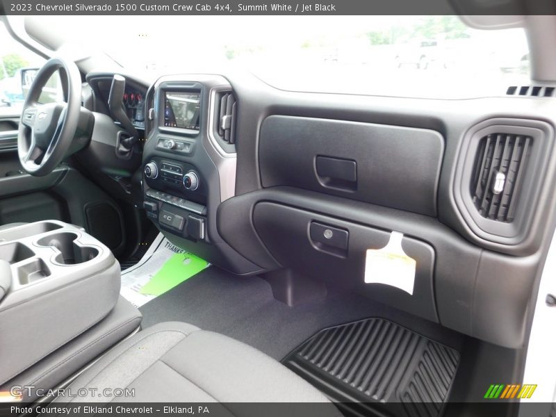Summit White / Jet Black 2023 Chevrolet Silverado 1500 Custom Crew Cab 4x4