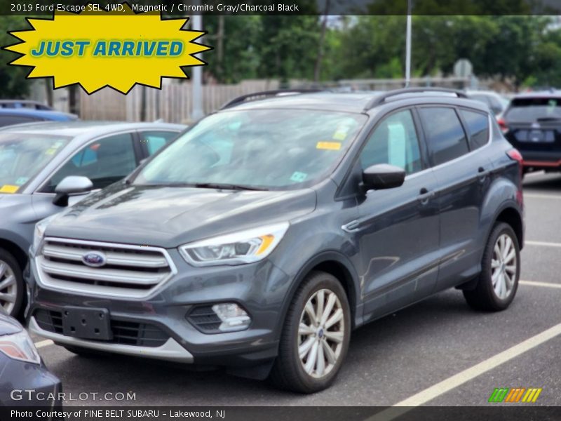 Magnetic / Chromite Gray/Charcoal Black 2019 Ford Escape SEL 4WD