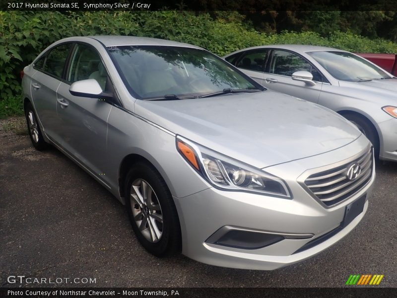 Symphony Silver / Gray 2017 Hyundai Sonata SE