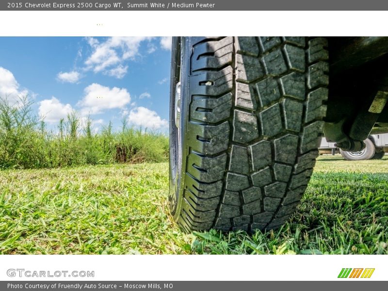 Summit White / Medium Pewter 2015 Chevrolet Express 2500 Cargo WT