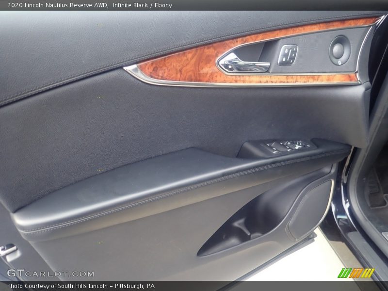 Infinite Black / Ebony 2020 Lincoln Nautilus Reserve AWD