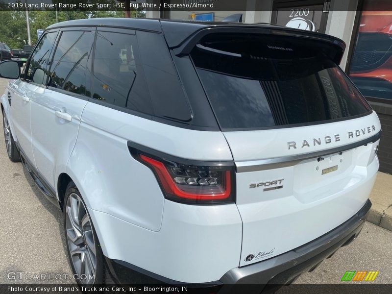 Fuji White / Espresso/Almond 2019 Land Rover Range Rover Sport HSE