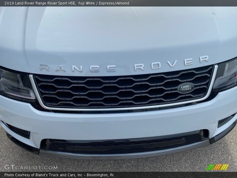 Fuji White / Espresso/Almond 2019 Land Rover Range Rover Sport HSE