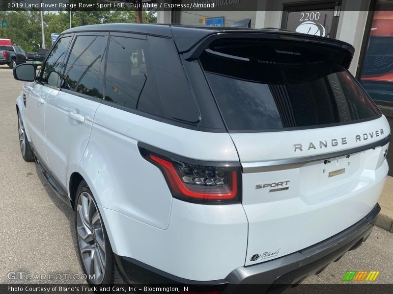 Fuji White / Espresso/Almond 2019 Land Rover Range Rover Sport HSE