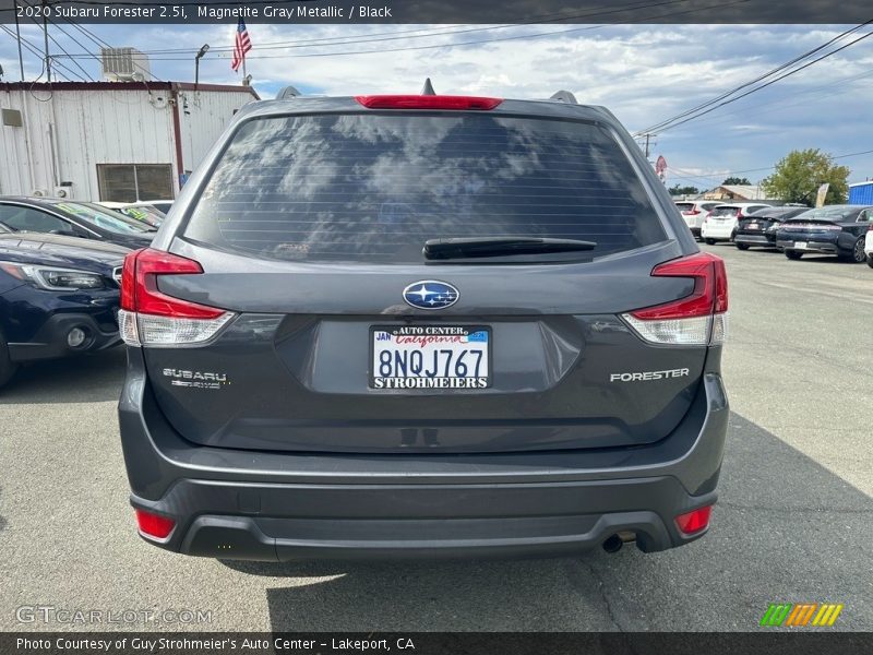 Magnetite Gray Metallic / Black 2020 Subaru Forester 2.5i