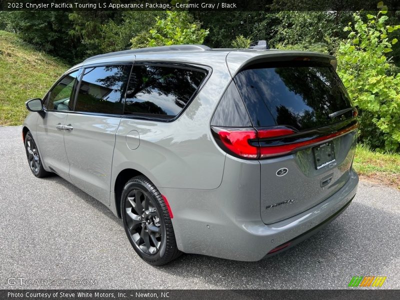 Ceramic Gray / Black 2023 Chrysler Pacifica Touring L S Appearance Package