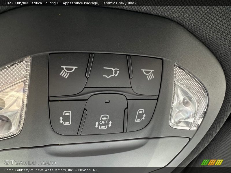 Ceramic Gray / Black 2023 Chrysler Pacifica Touring L S Appearance Package