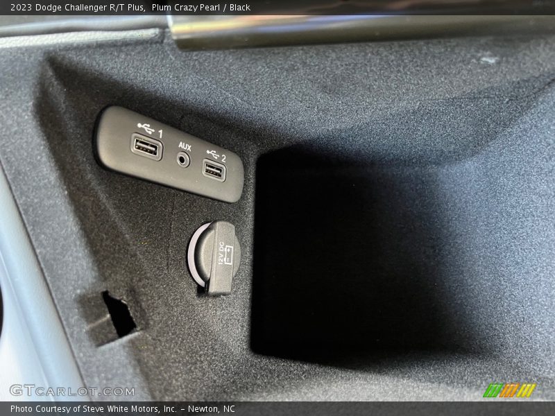 Plum Crazy Pearl / Black 2023 Dodge Challenger R/T Plus