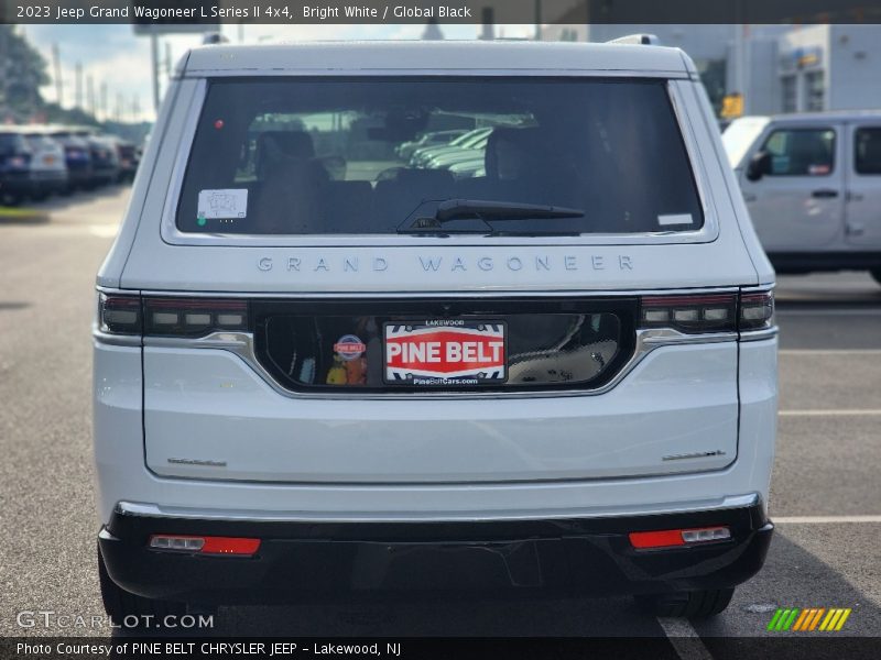 Bright White / Global Black 2023 Jeep Grand Wagoneer L Series II 4x4