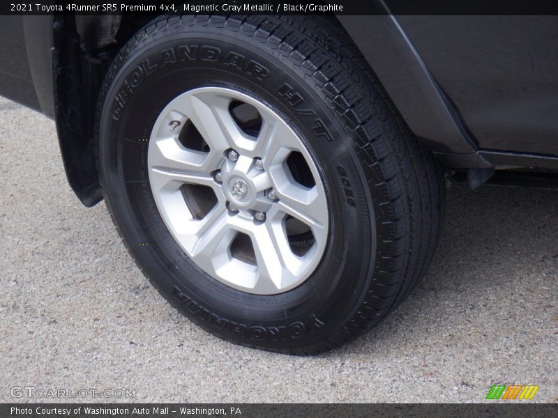 Magnetic Gray Metallic / Black/Graphite 2021 Toyota 4Runner SR5 Premium 4x4